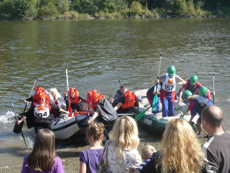 Raftov preteky - Karneval na vode 2011