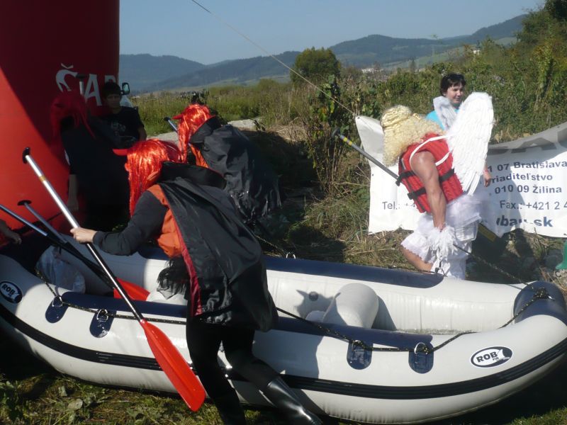 Raftov preteky - Karneval na vode 2011